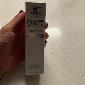 It Cosmetics - Your Skin But Better (Shade 32)